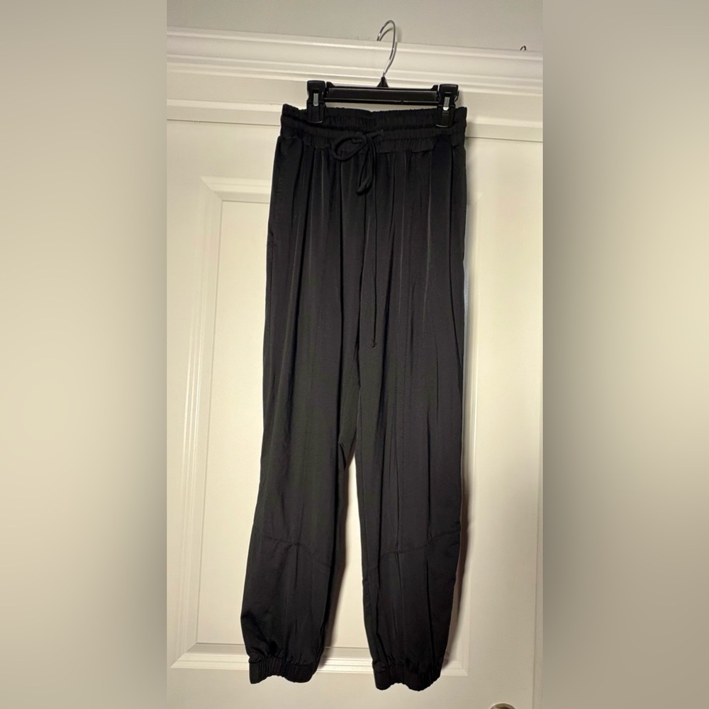 Altar'd State Revival Black Drawstring Jogger Pants w/‎ Pockets